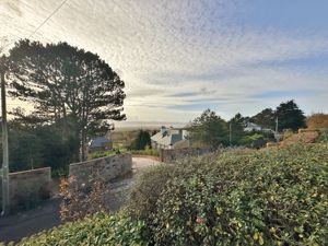 Photo 33- click for photo gallery